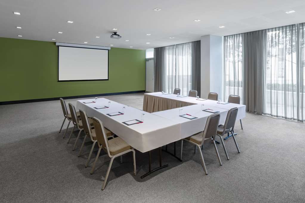 Adina Apartment Hotel Perth Instalações foto