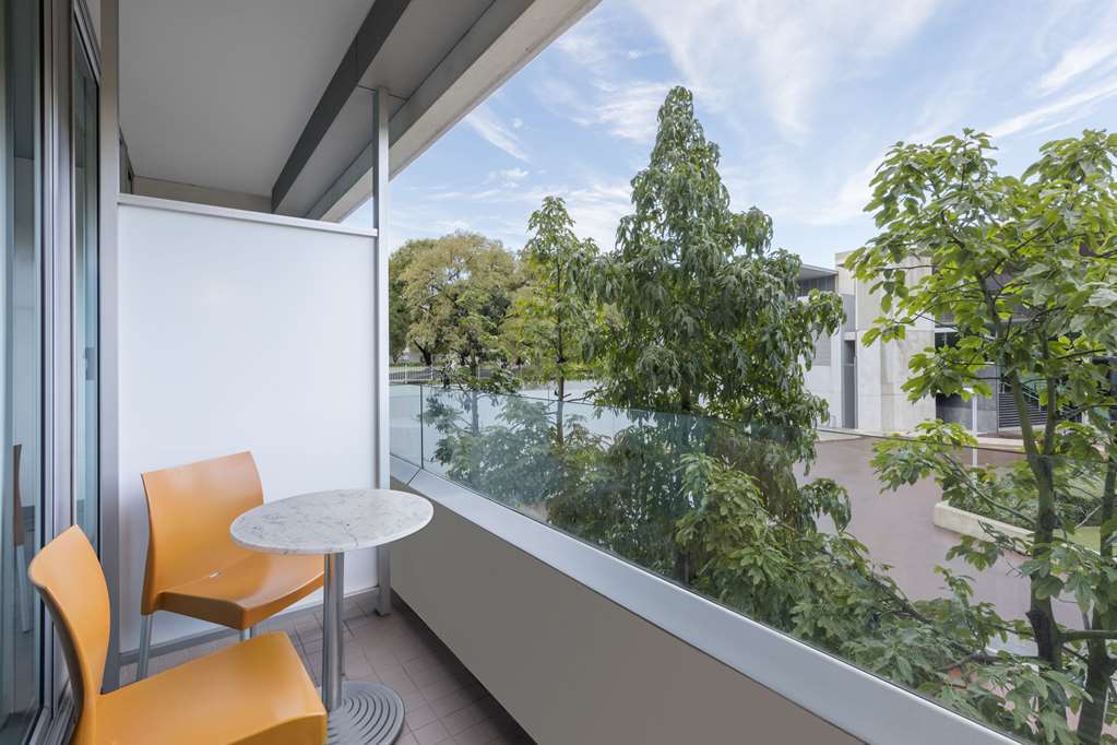 Adina Apartment Hotel Perth Quarto foto